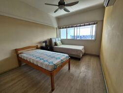 Blk 245 Tampines Street 21 (Tampines), HDB Executive #573380601